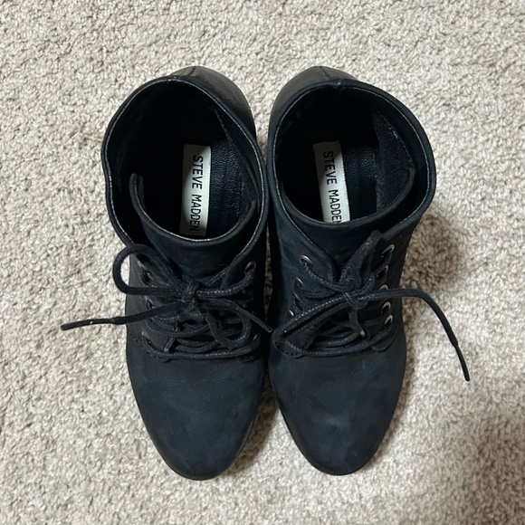 Steve Madden Black Suede Booties - Picture 4 of 7